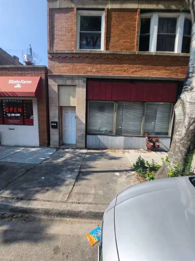 Main picture of 2018 W 35th St