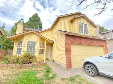 Main picture of 18865 SW Christopher Dr