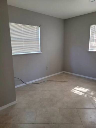 Main picture of 410 E Cornelius Cir