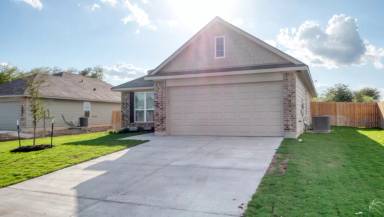 Main picture of 631 Hollyhock Dr