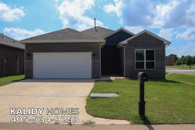 Main picture of 517 Remington Ave
