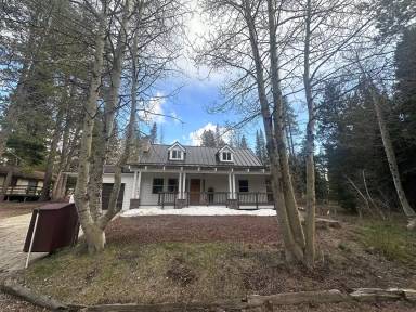 Main picture of 1064 Modoc Way