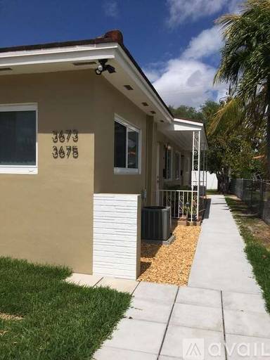 Main picture of 3675 SW 25th St