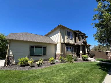 Main picture of 62943 NE Nolan St