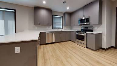 Main picture of 1106 7th St SE