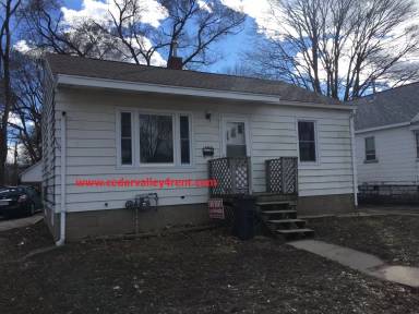 Main picture of 143 W Parker St