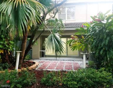 Main picture of 760 SW 121st Ave