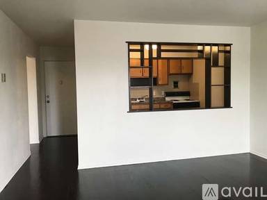 Main picture of 3115 Cherokee St