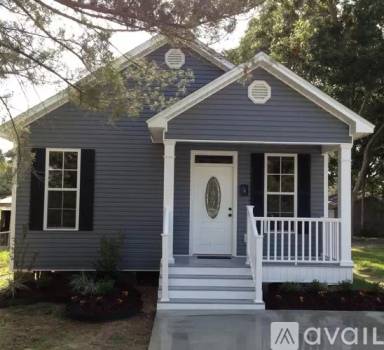 Main picture of 512 2nd St