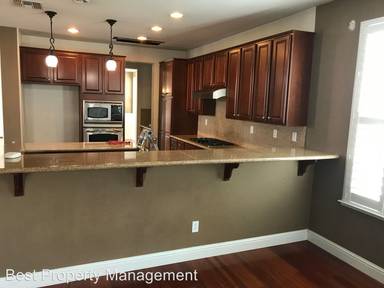 Main picture of 139 S Vista Hermosa St