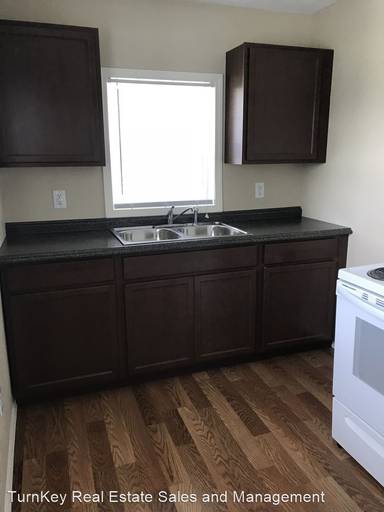 Main picture of 613 W Madison St