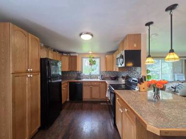 Main picture of 630 Springhill Ln