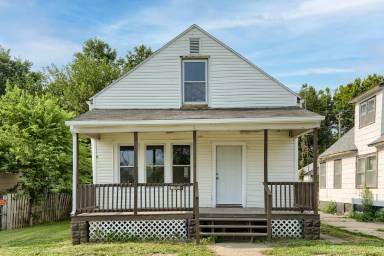 Main picture of 3159 Grand Ave
