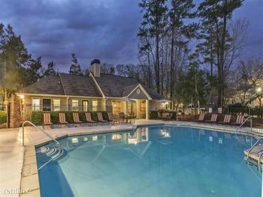 Main picture of 2400 Cobblestone Blvd