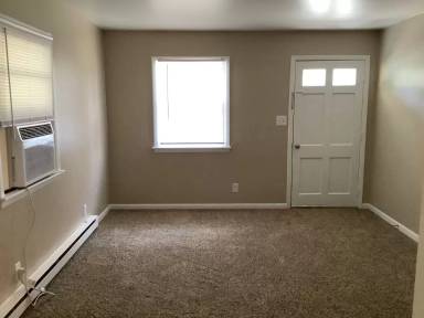 Main picture of 310 Elaine St