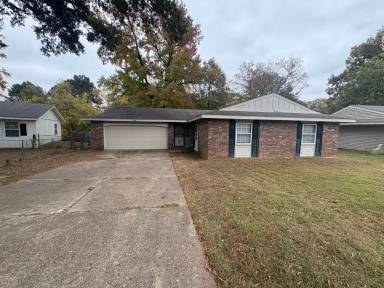 Main picture of 4014 Hitchcock St