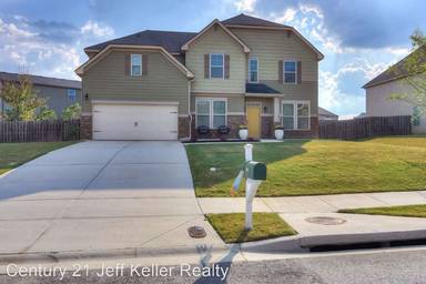 Main picture of 310 Zier Ct