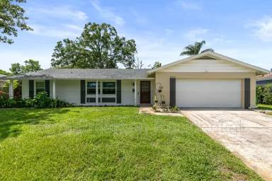 Main picture of 3326 Young St