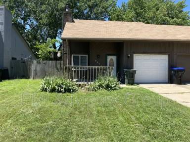 Main picture of 3553 SW Mission Ave