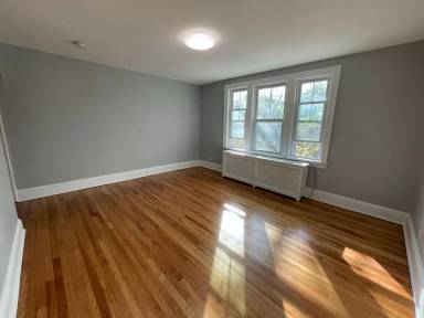 Main picture of 275 S Allen St
