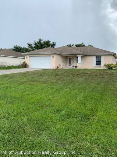 Main picture of 2125 NE 8th Pl