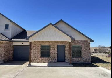 Main picture of 8691 Ellis Dr