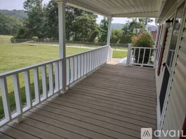 Main picture of 561 Keytown Rd
