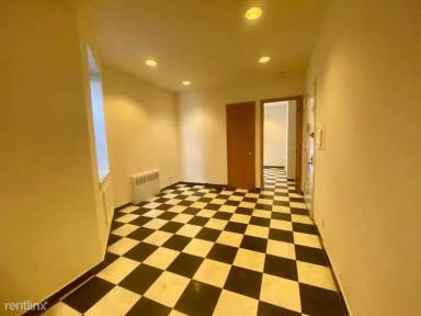 Main picture of 231 East 50th St