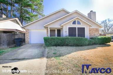 Main picture of 9133 Bernadette Ln