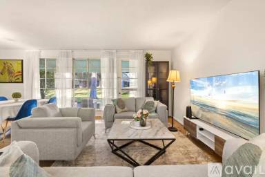 Main picture of 5761 W 6th St