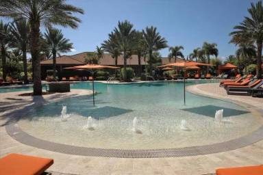 Main picture of 13720 Messina Loop