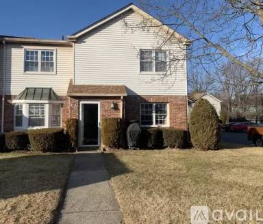 Main picture of 11 Revere Ln