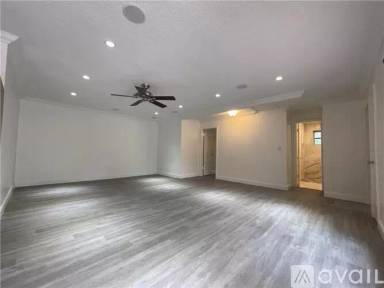 Main picture of 641 SW 8th Ave