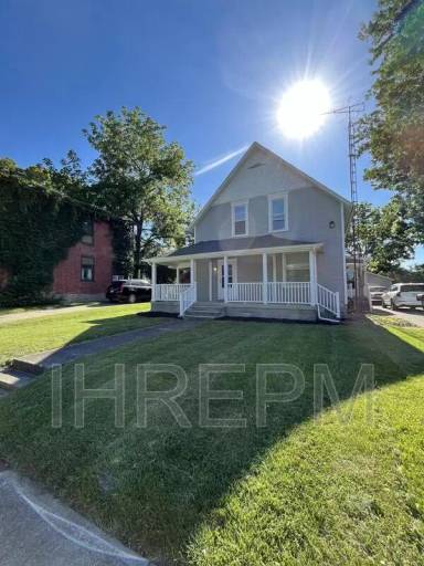 Main picture of 172 S Franklin St