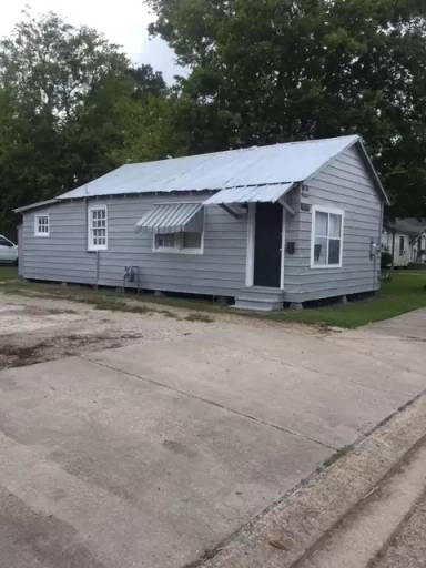 Main picture of 409 Moss St