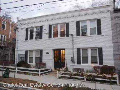 Main picture of 1923 35th Pl NW