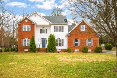 Main picture of 255 Enon Oaks Ln