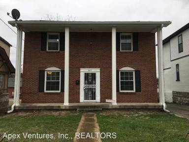 Main picture of 1013 Villa Pl