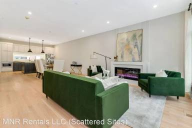 Main picture of 6911-6915 N Western Avenue 2339-2347