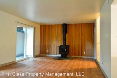 Main picture of 8500 SW Canyon Dr
