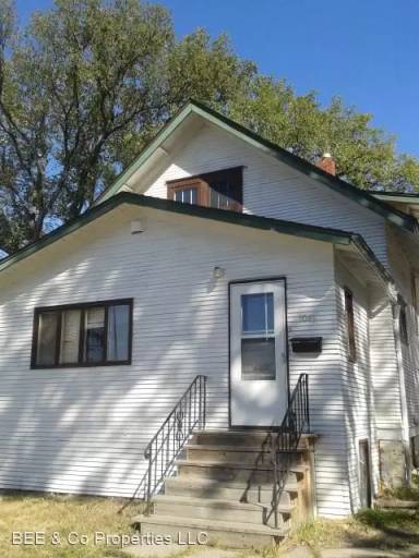 Main picture of 1013 14th St N