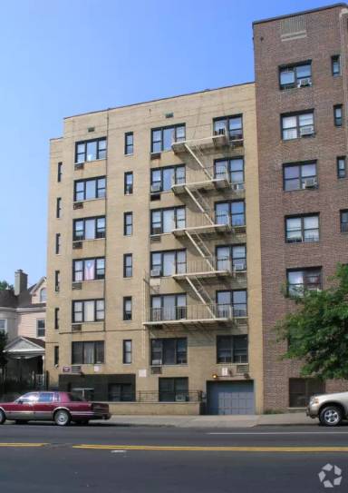 Main picture of 278 Bedford Park Blvd