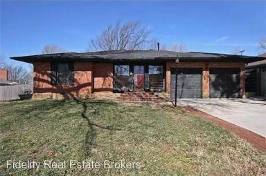 Main picture of 4505 N Virginia Ave
