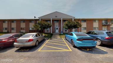 Main picture of 693 E Fullerton Ave