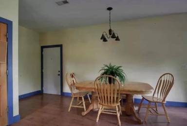 Main picture of 1670 Knight St