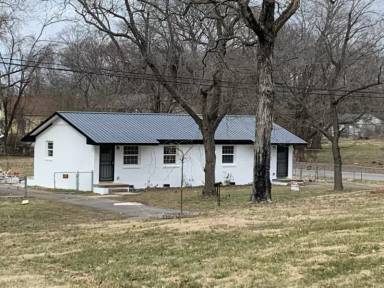 Main picture of 310 Beech St
