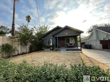 Main picture of 1426 Sunset Ave