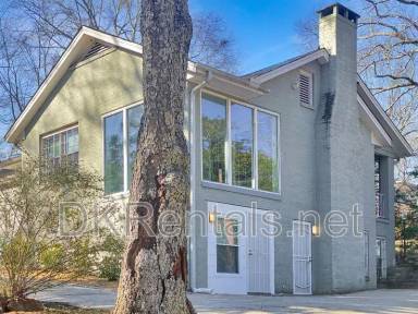 Main picture of 1745 Buckeye St SW