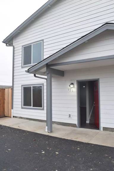Main picture of 618 Jury Ln