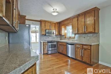 Main picture of 923 Blackwell Ct